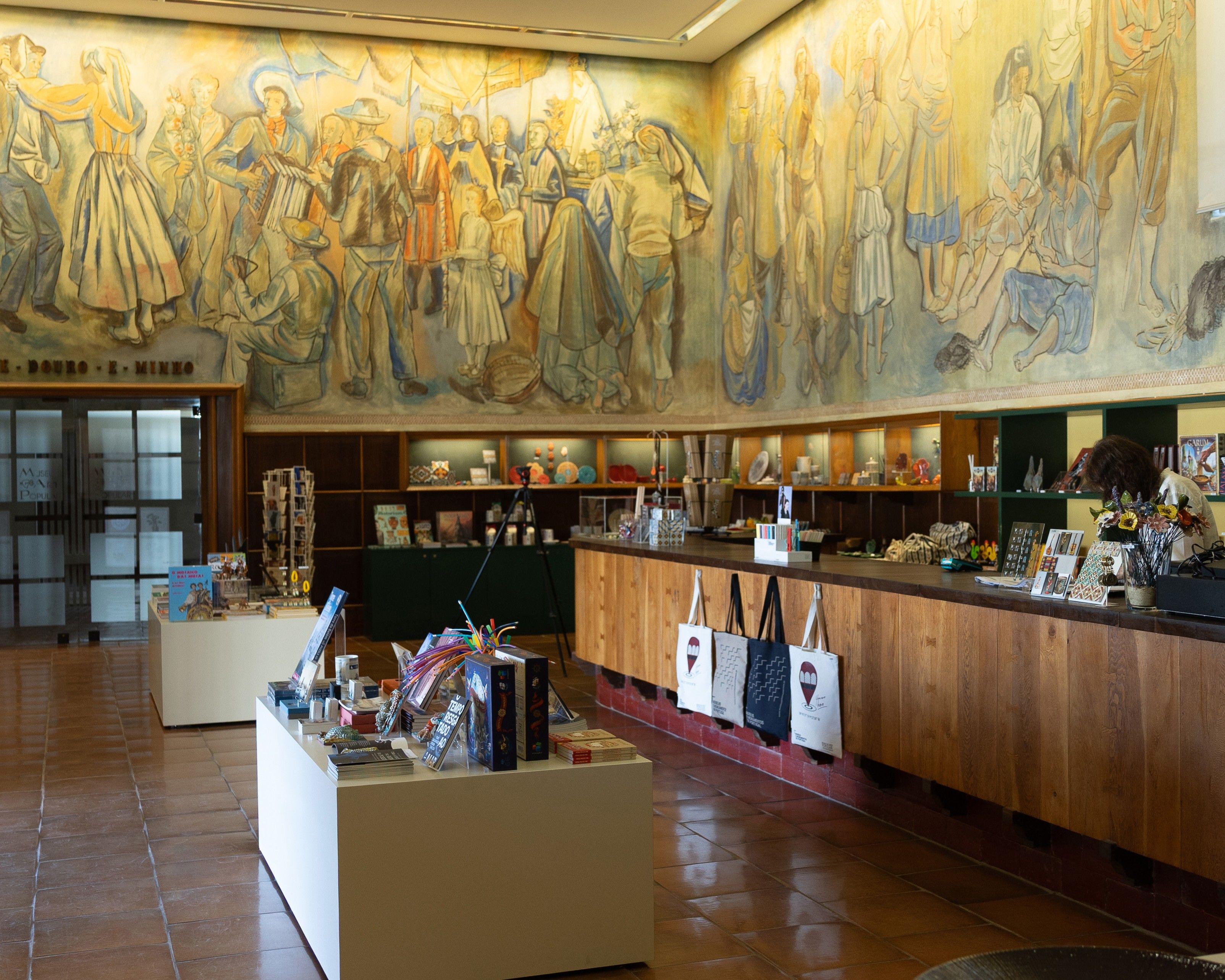 MMP INAUGURA NOVA LOJA NO MUSEU DE ARTE POPULAR